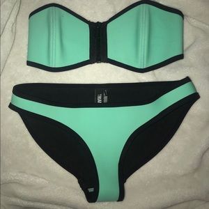 TRIANGL bikini set